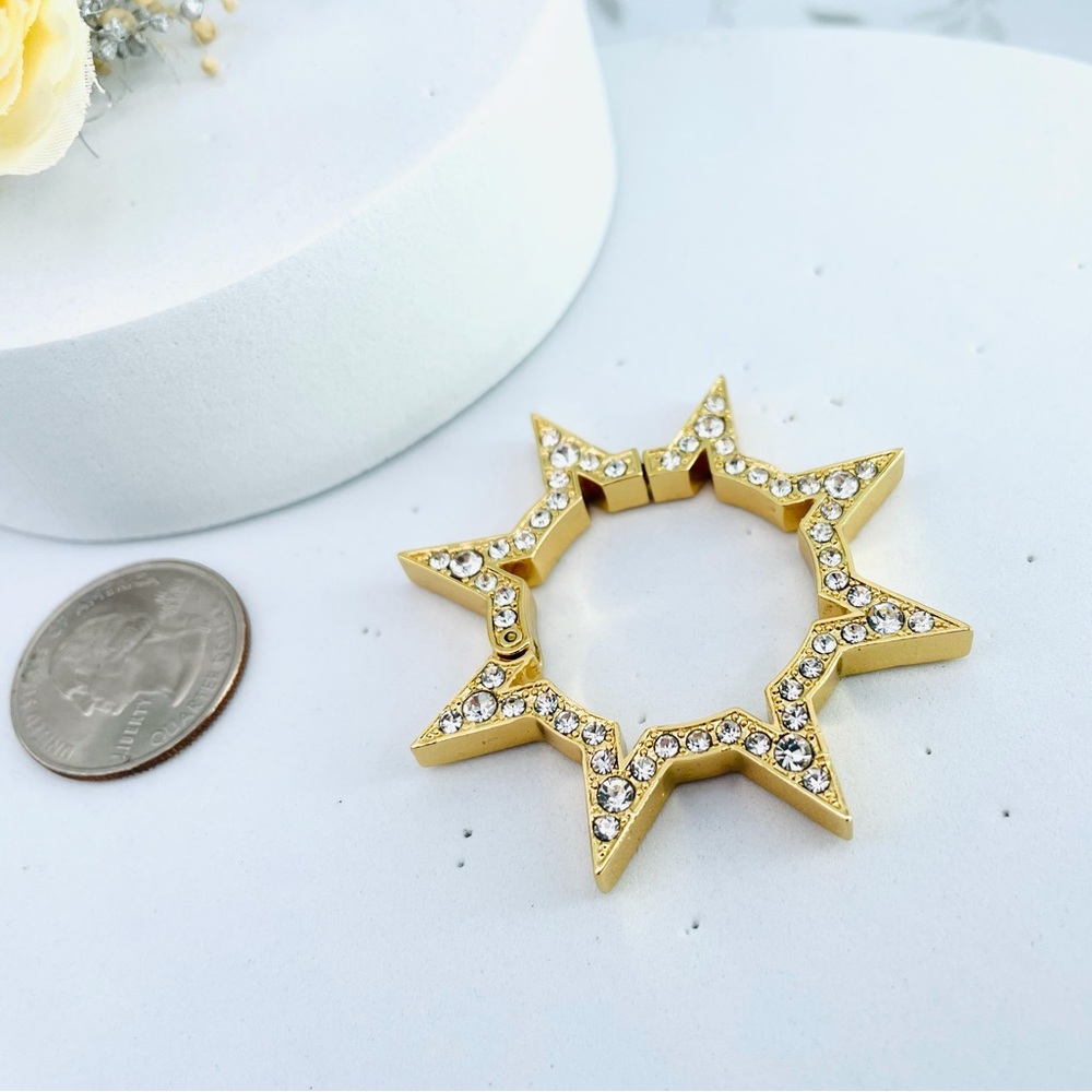 Henri Bendel Swarovski Crystals Star Charm Key Chain Key Holder firm price